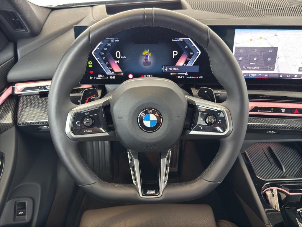 BMW 520 2025 г. Чёрный, пробег 27780 км