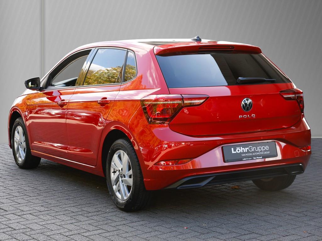 Volkswagen Polo 2022 г. Красный, пробег 34730 км
