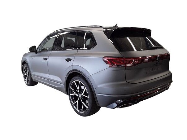 Volkswagen Touareg 2026 г. Серый, пробег 13300 км