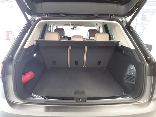 Volkswagen Touareg 2026 г. Серый, пробег 13300 км