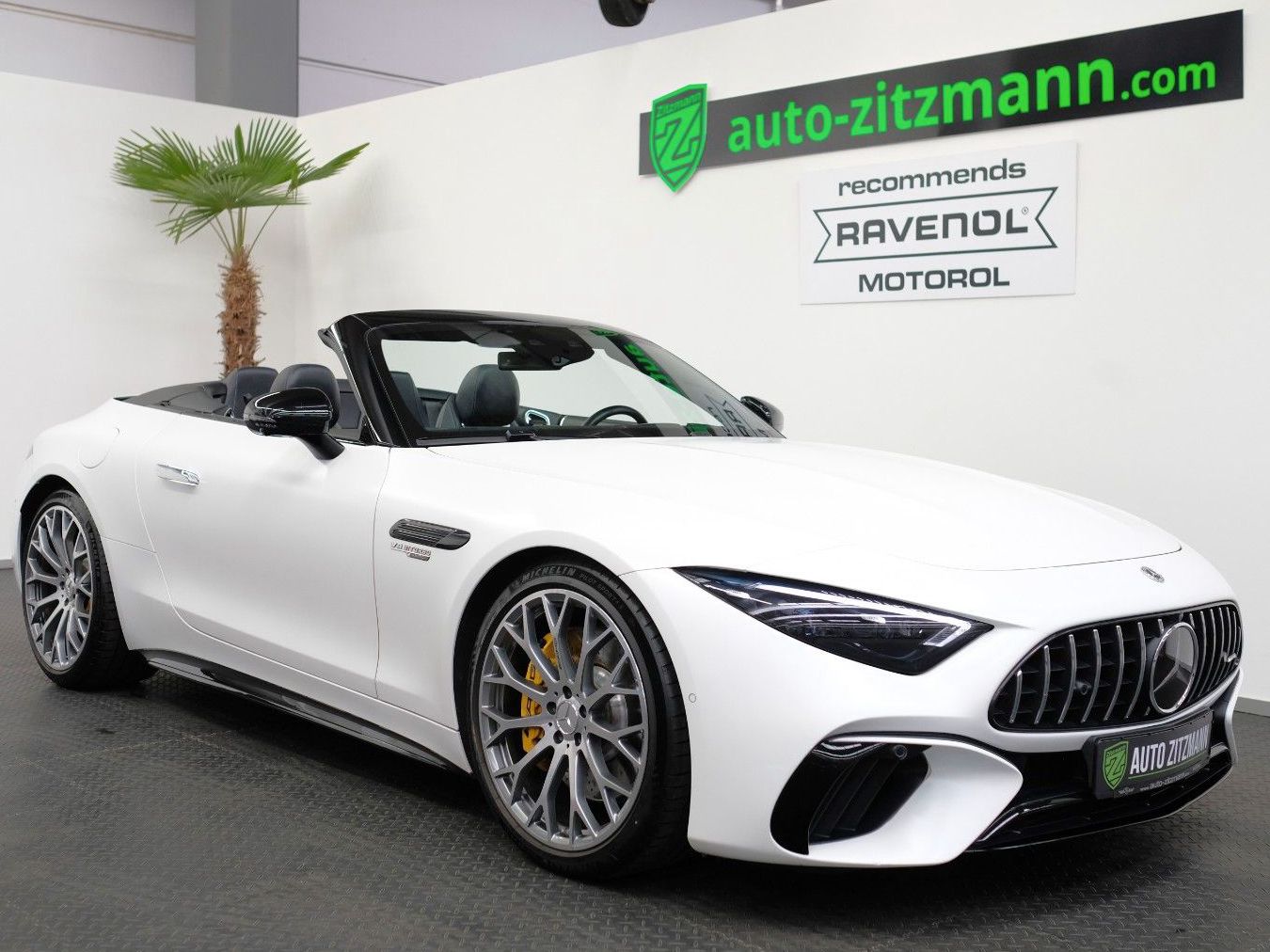 Mercedes-Benz SL 63 AMG 2022 г. Белый, пробег 33500 км