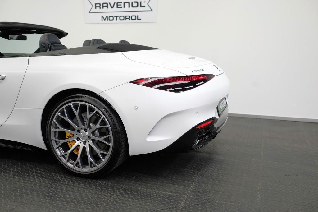 Mercedes-Benz SL 63 AMG 2022 г. Белый, пробег 33500 км