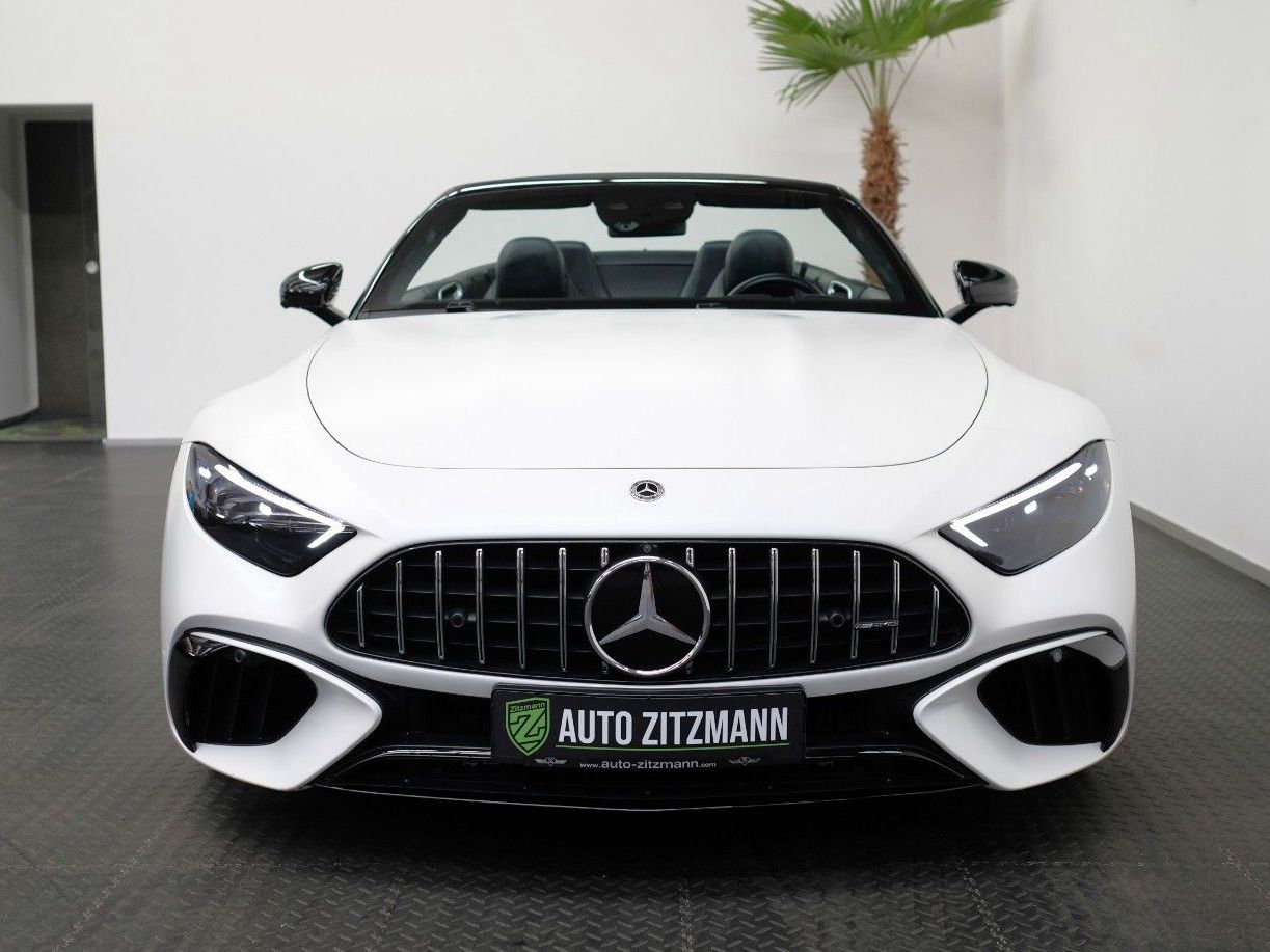 Mercedes-Benz SL 63 AMG 2022 г. Белый, пробег 33500 км