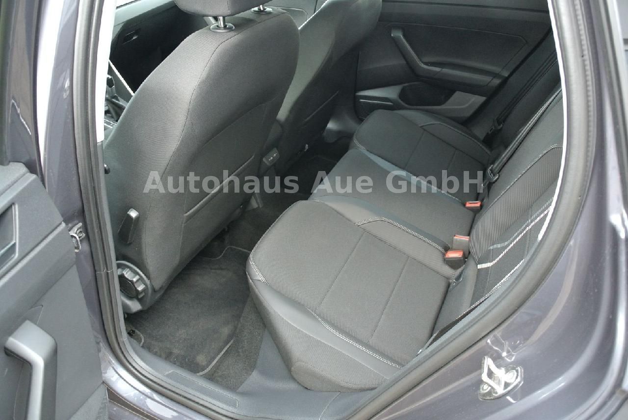 Volkswagen Taigo 2022 г. Серый, пробег 37300 км