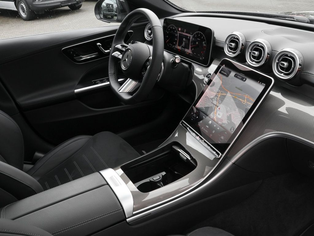 Mercedes-Benz C 200 2025 г. Чёрный, пробег 8576 км