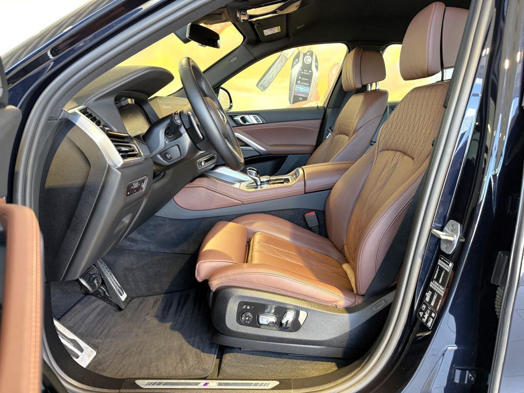 BMW X6 2023 г. Чёрный, пробег 45000 км