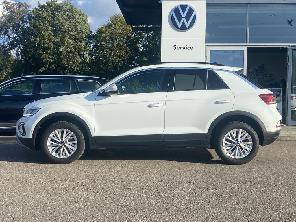 Volkswagen T-Roc 2023 г. Белый, пробег 42706 км