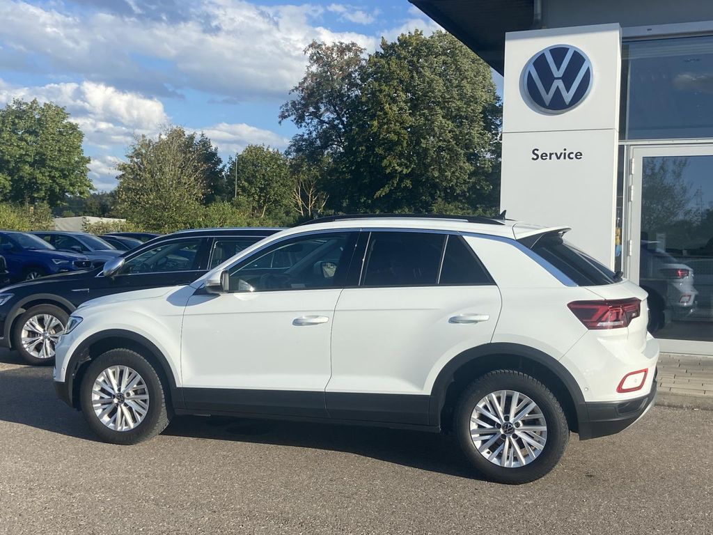 Volkswagen T-Roc 2023 г. Белый, пробег 42706 км