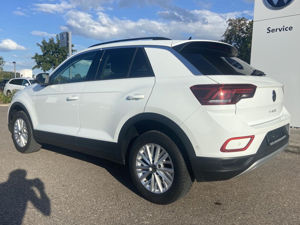 Volkswagen T-Roc 2023 г. Белый, пробег 42706 км