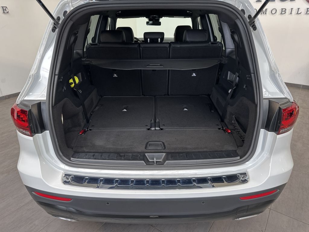 Mercedes-Benz GLB 200 2022 г. Белый, пробег 52750 км