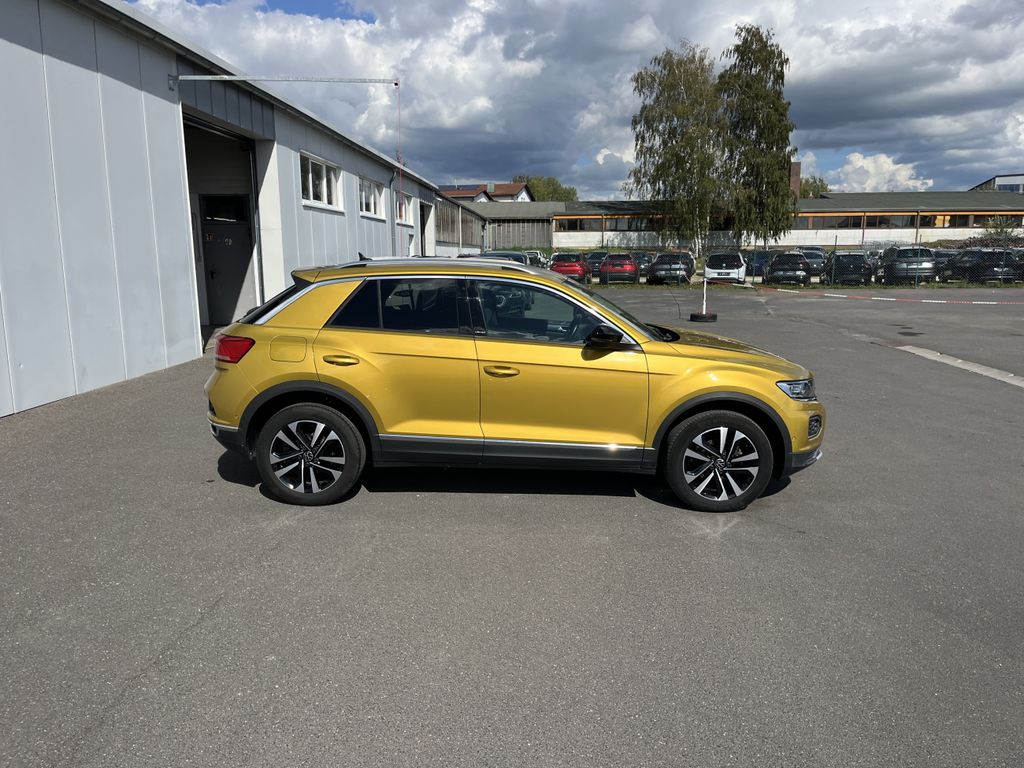 Volkswagen T-Roc 2021 г. Жёлтый, пробег 28823 км