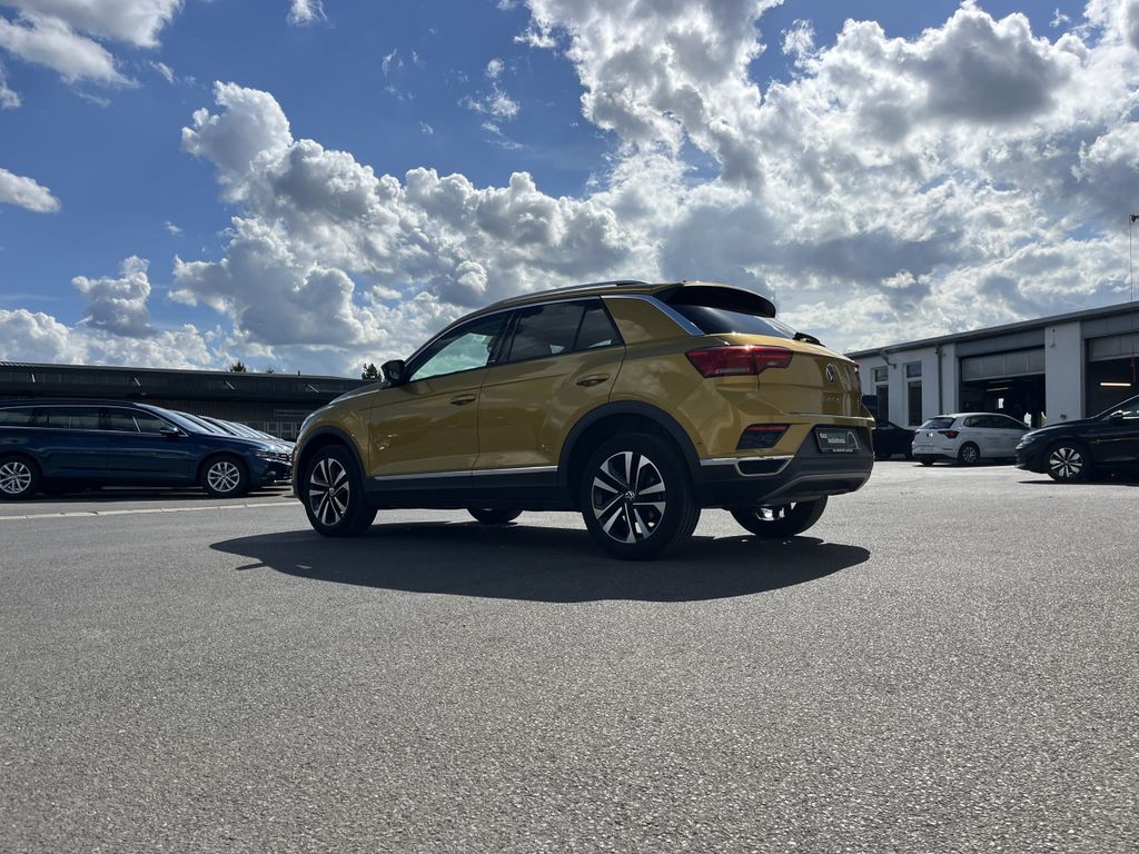Volkswagen T-Roc 2021 г. Жёлтый, пробег 28823 км