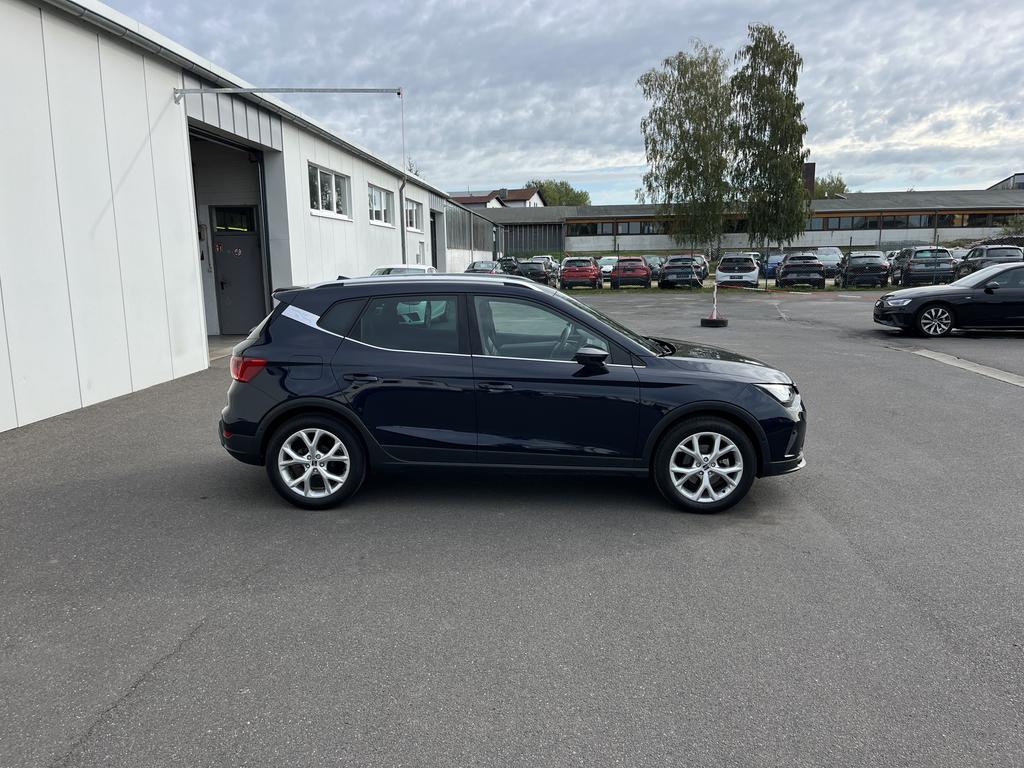 SEAT Arona 2022 г. Синий, пробег 42581 км