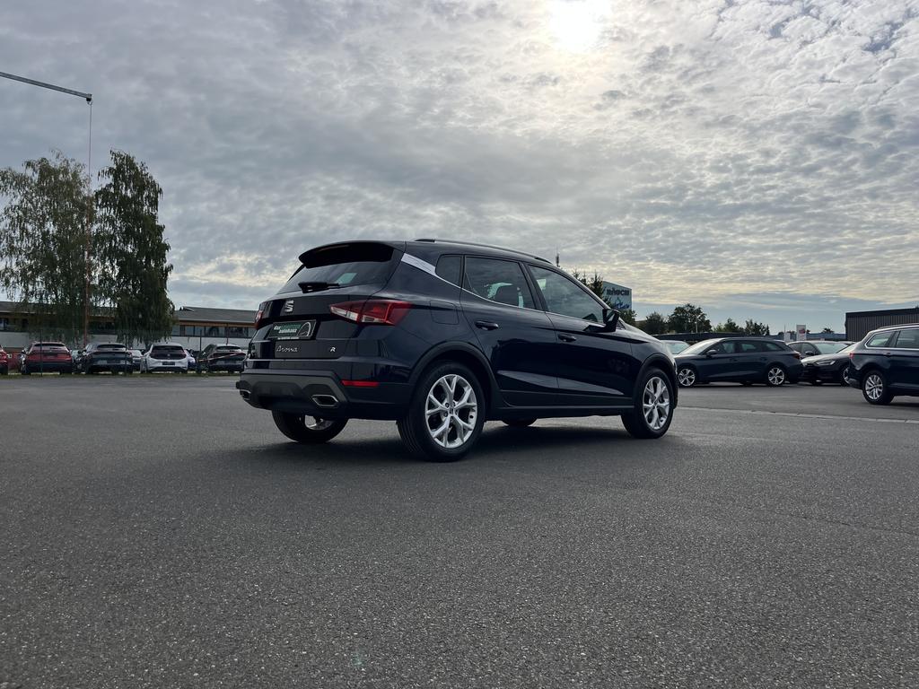 SEAT Arona 2022 г. Синий, пробег 42581 км