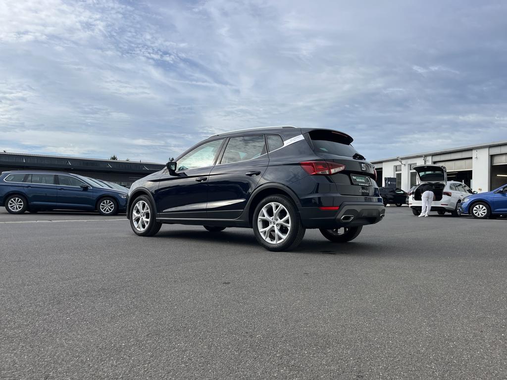 SEAT Arona 2022 г. Синий, пробег 42581 км