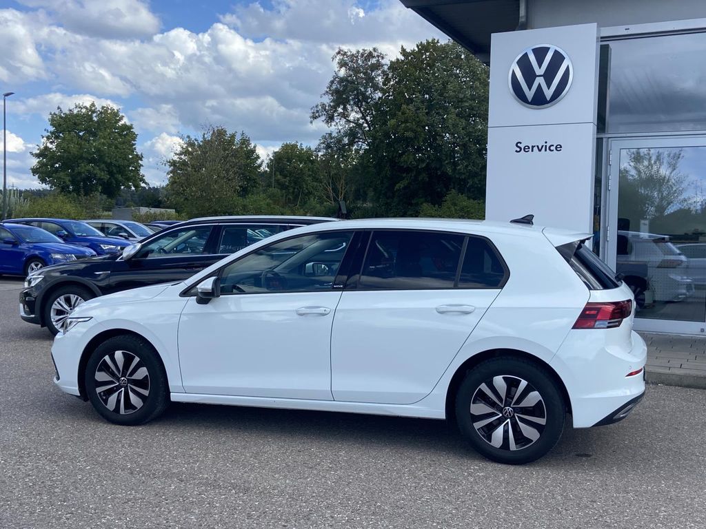 Volkswagen Golf 2024 г. Белый, пробег 20301 км