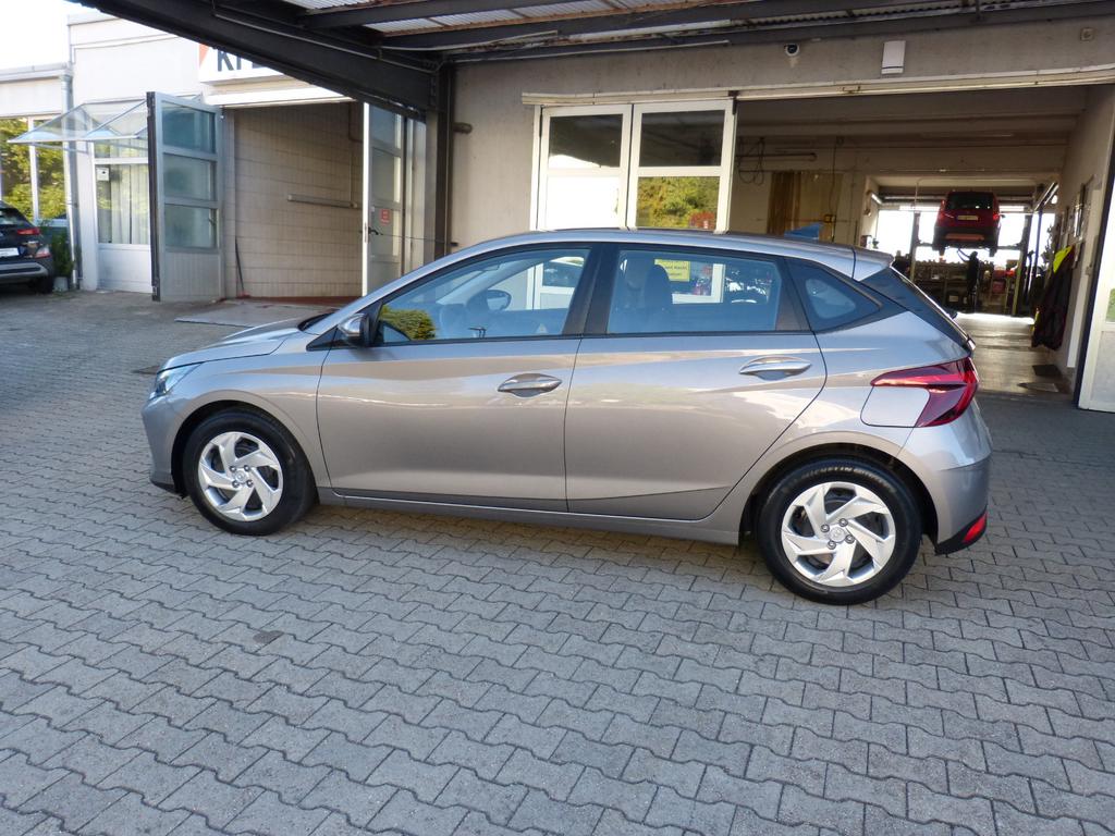 Hyundai i20 2021 г. Серый, пробег 56084 км
