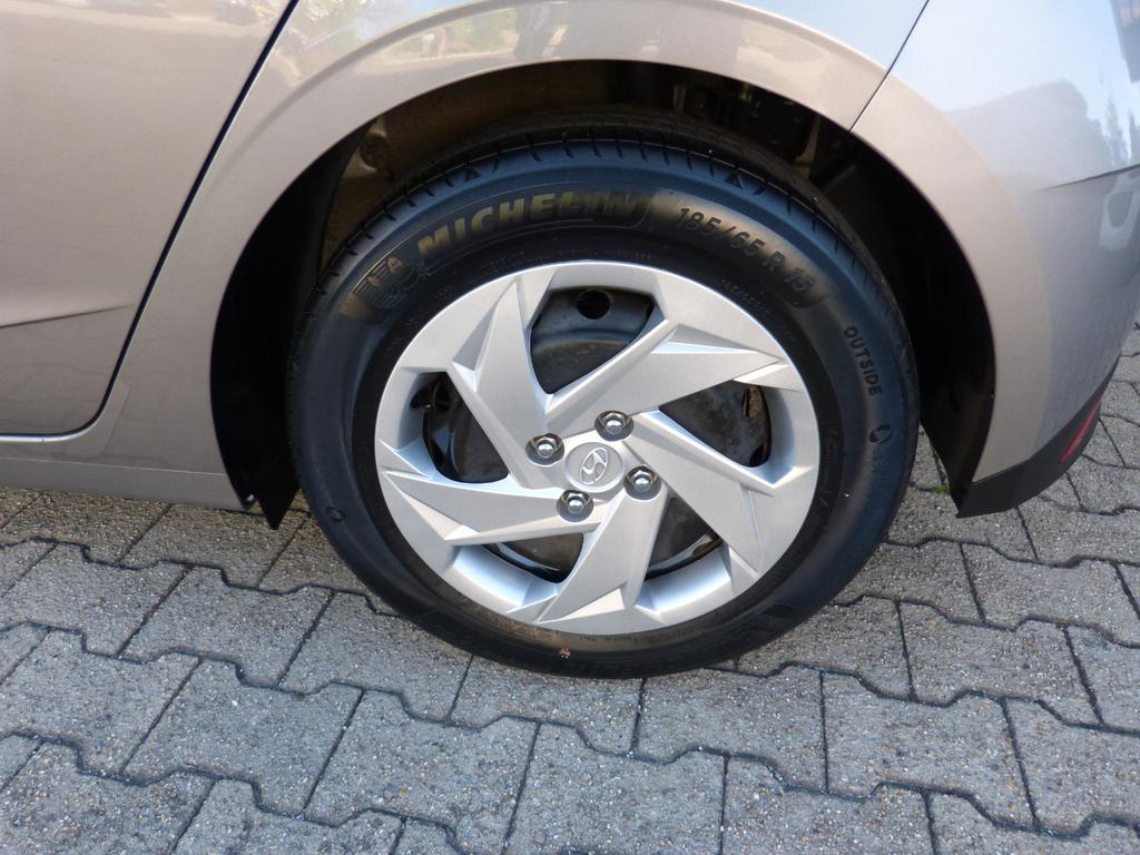 Hyundai i20 2021 г. Серый, пробег 56084 км