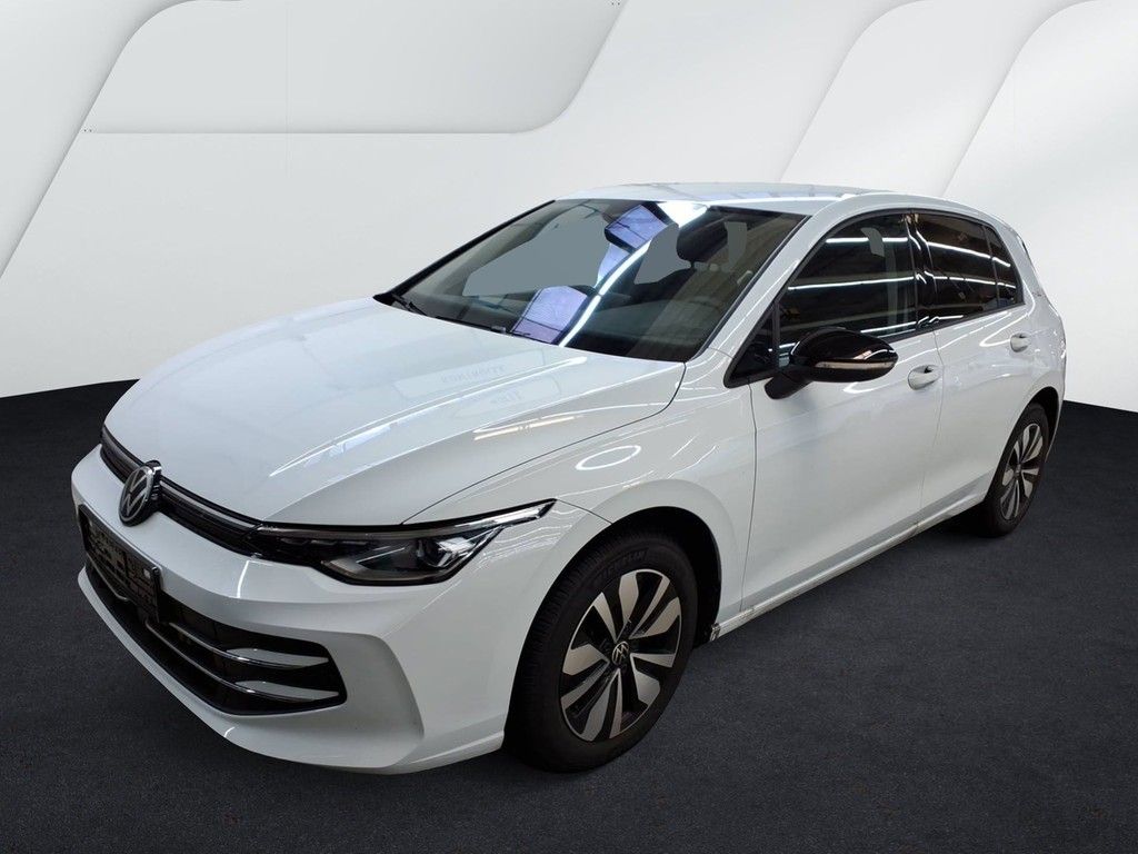 Volkswagen Golf 2025 г. Белый, пробег 26140 км