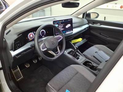 Volkswagen Golf 2025 г. Белый, пробег 26140 км