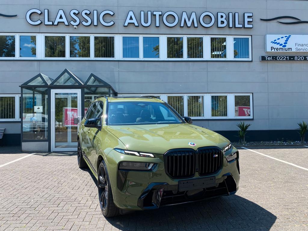 BMW X7 M60 2022 г. Зелёный, пробег 25850 км