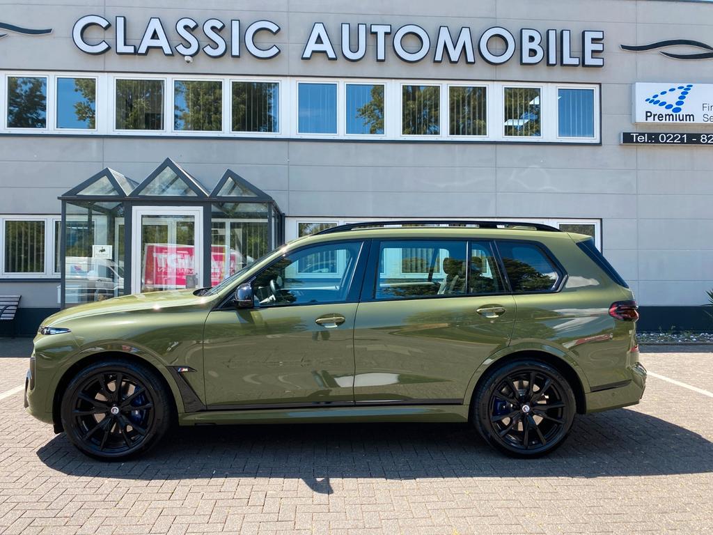 BMW X7 M60 2022 г. Зелёный, пробег 25850 км