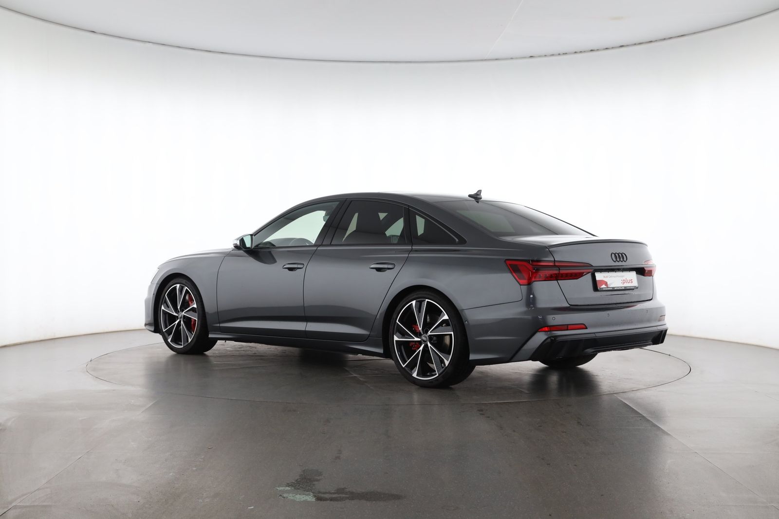 Audi S6 2023 г. Серый, пробег 59460 км