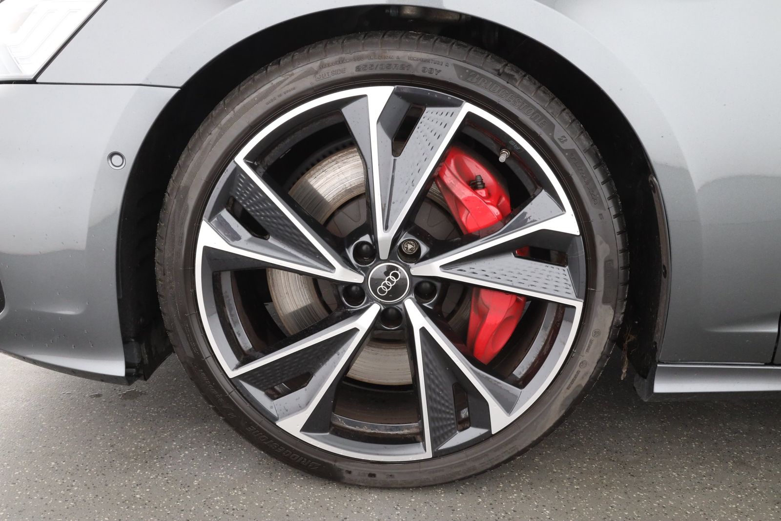 Audi S6 2023 г. Серый, пробег 59460 км