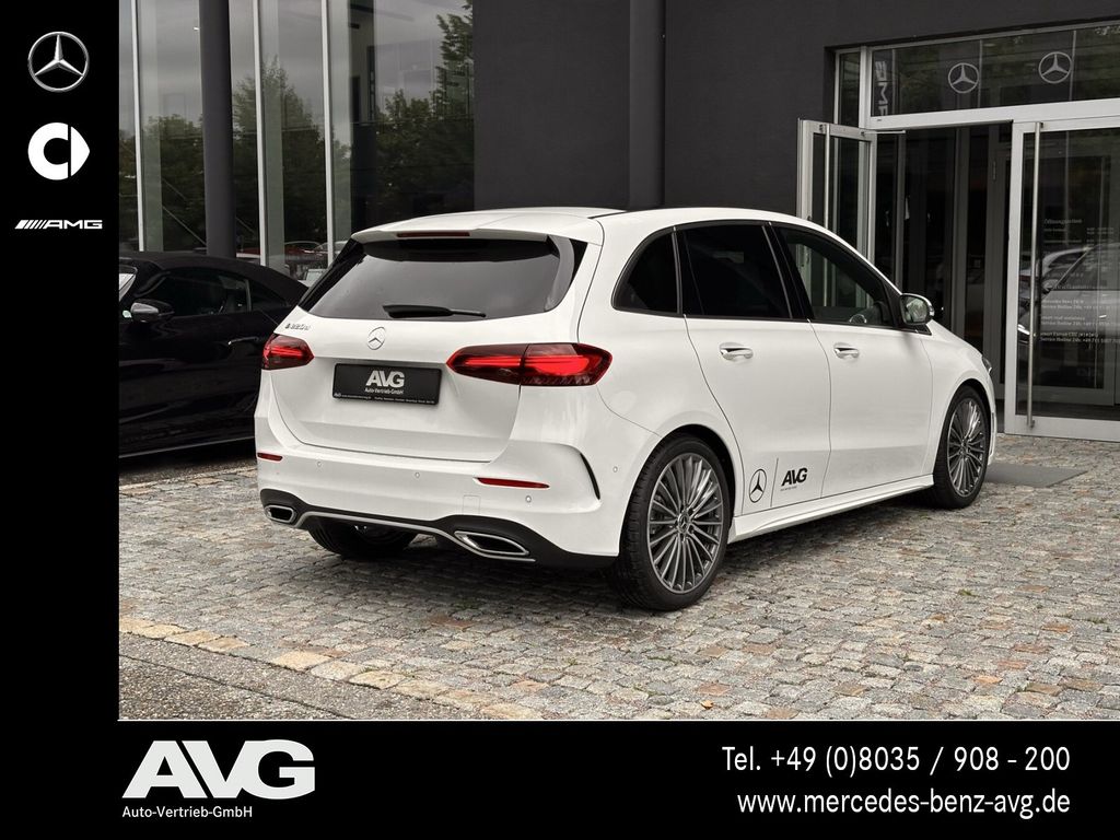Mercedes-Benz B 220 2026 г. Белый, пробег 8000 км