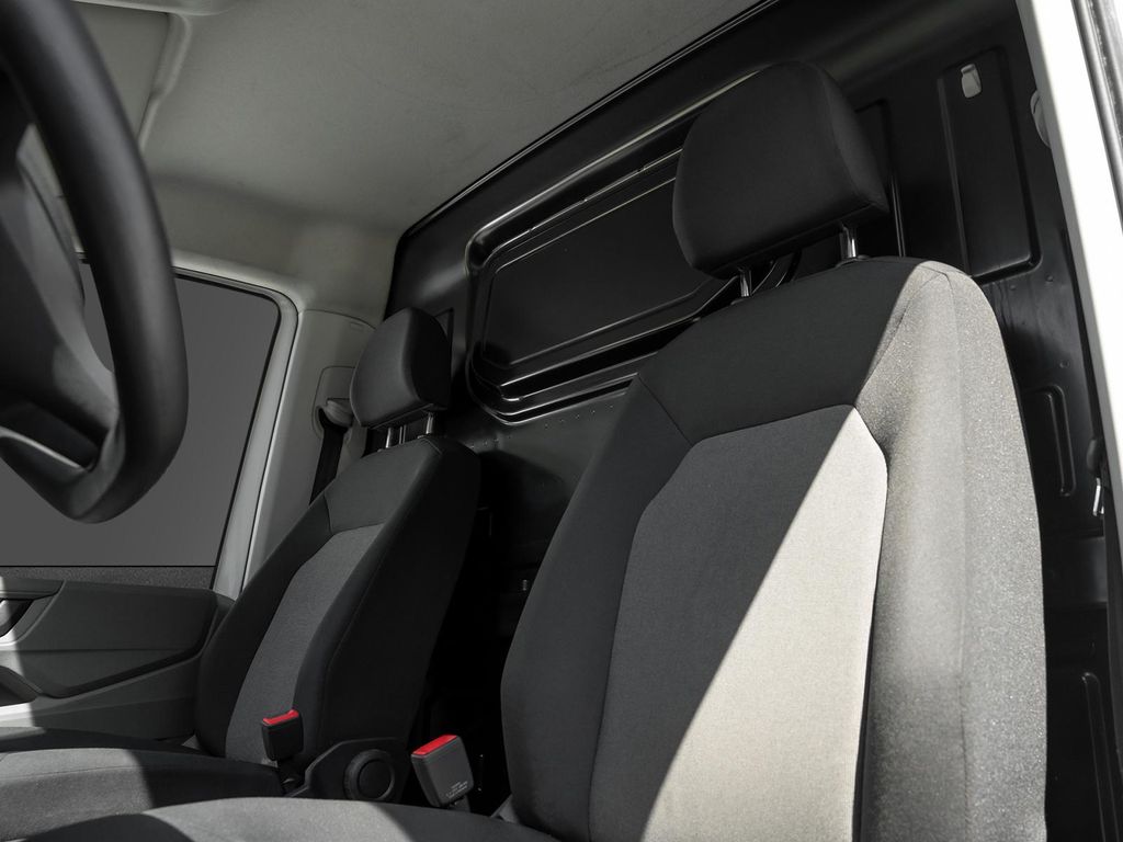 Volkswagen CRAFTER 2022 г. Белый, пробег 55778 км
