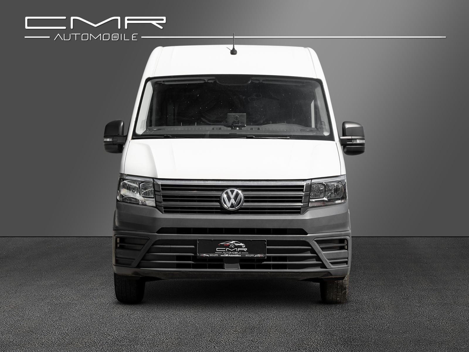 Volkswagen CRAFTER 2022 г. Белый, пробег 55778 км