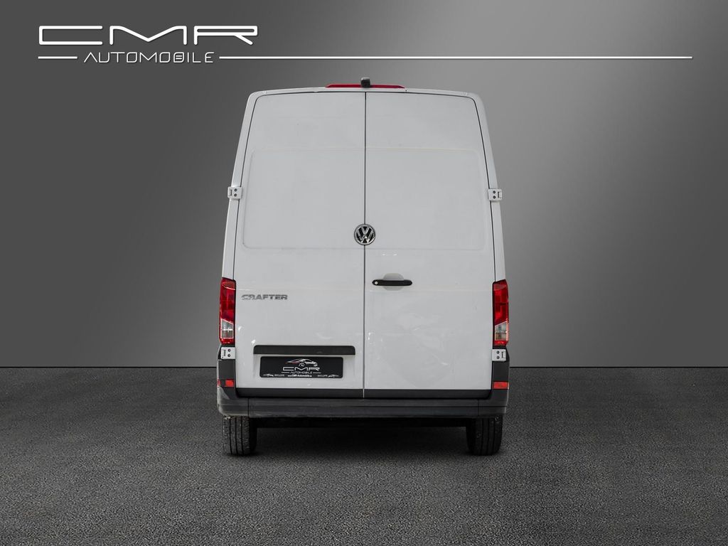 Volkswagen CRAFTER 2022 г. Белый, пробег 55778 км