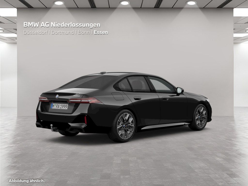 BMW 520 2025 г. Чёрный, пробег 25003 км