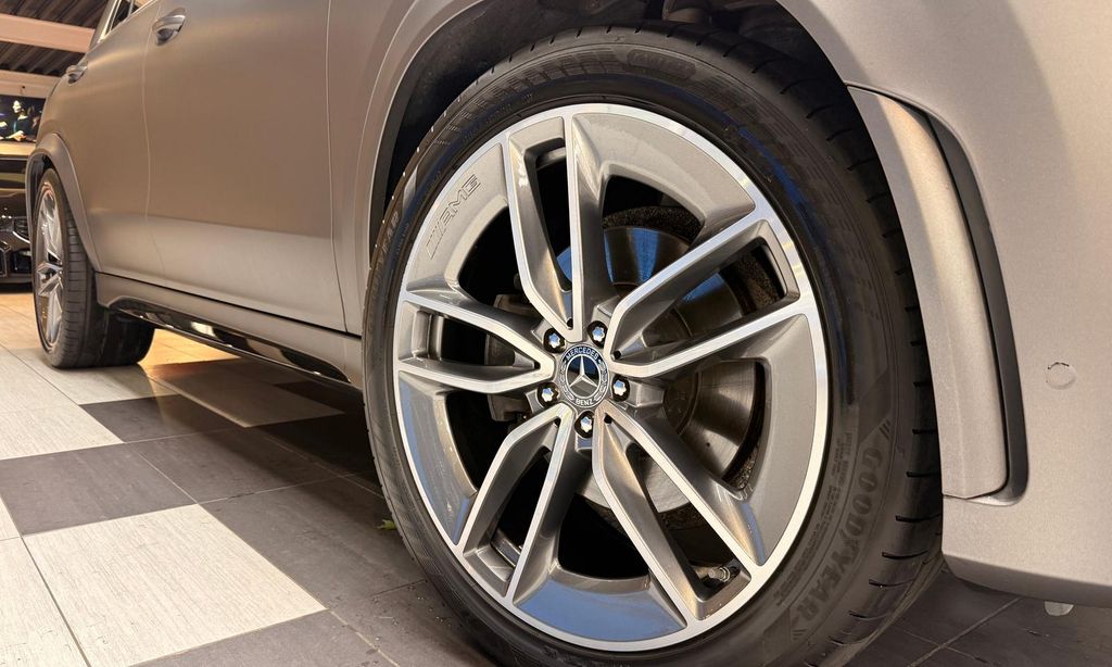 Mercedes-Benz GLE 400 2023 г. Чёрный, пробег 58000 км