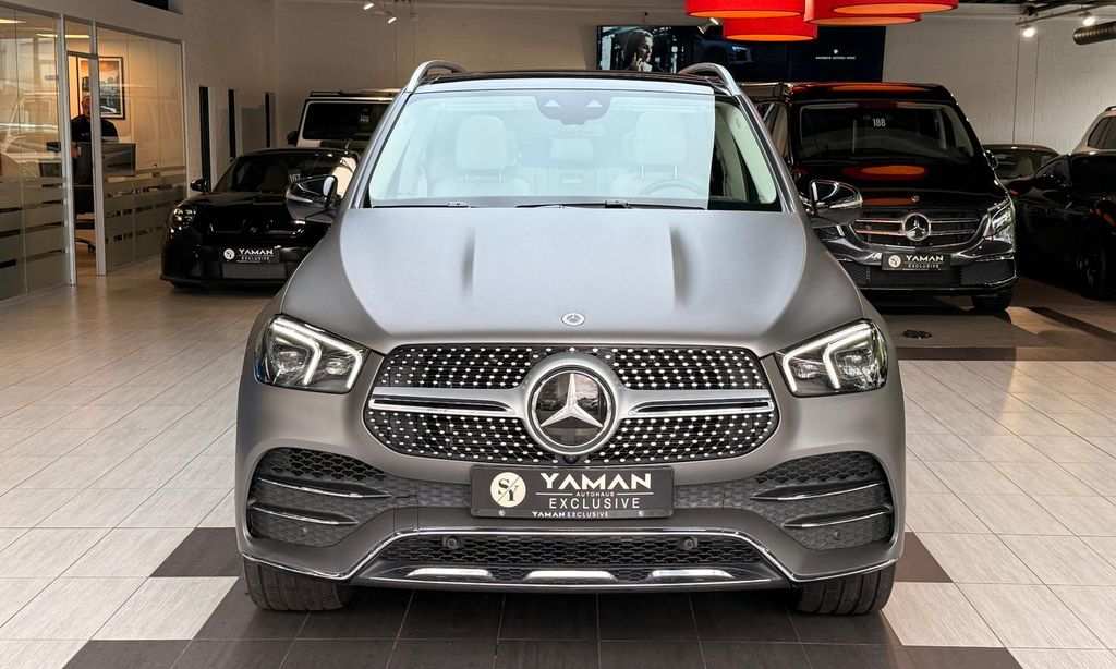 Mercedes-Benz GLE 400 2023 г. Чёрный, пробег 58000 км