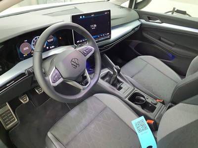 Volkswagen Golf 2025 г. Белый, пробег 25448 км
