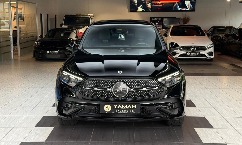 Mercedes-Benz GLC 220 2026 г. Чёрный, пробег 19000 км