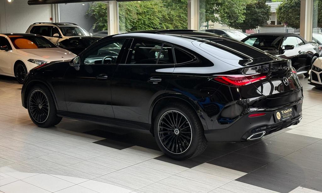 Mercedes-Benz GLC 220 2026 г. Чёрный, пробег 19000 км