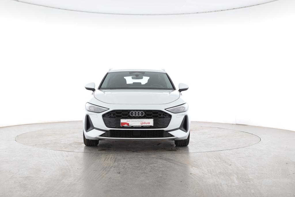 Audi A5 2025 г. Белый, пробег 39000 км