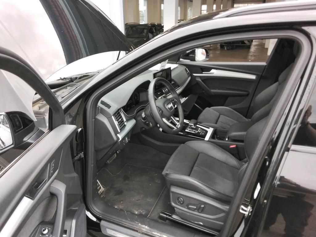 Audi Q5 2022 г. Чёрный, пробег 34155 км