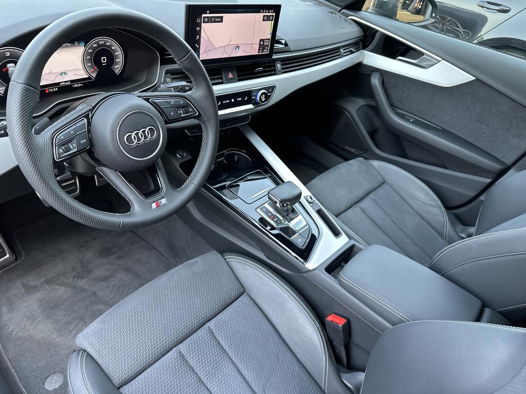 Audi A4 2023 г. Серый, пробег 42750 км
