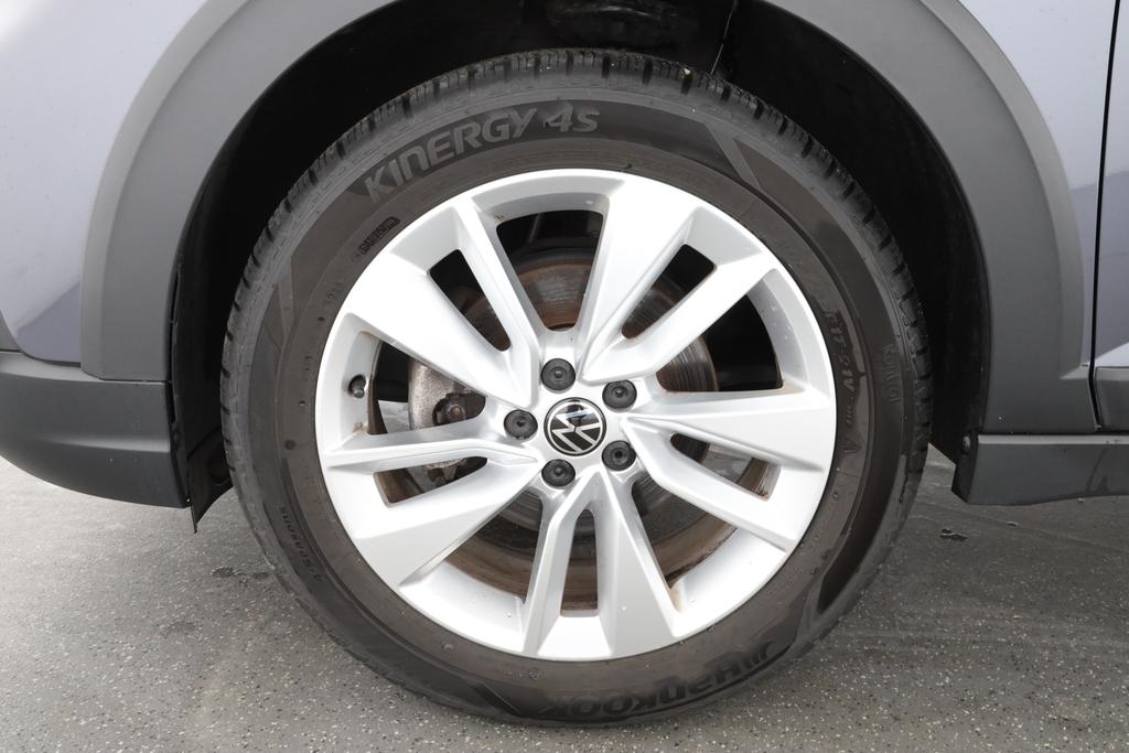 Volkswagen Taigo 2024 г. Серый, пробег 29976 км