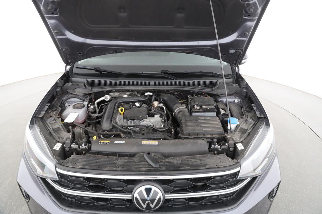 Volkswagen Taigo 2024 г. Серый, пробег 29976 км