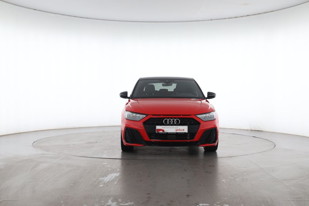Audi A1 2021 г. Красный, пробег 48567 км