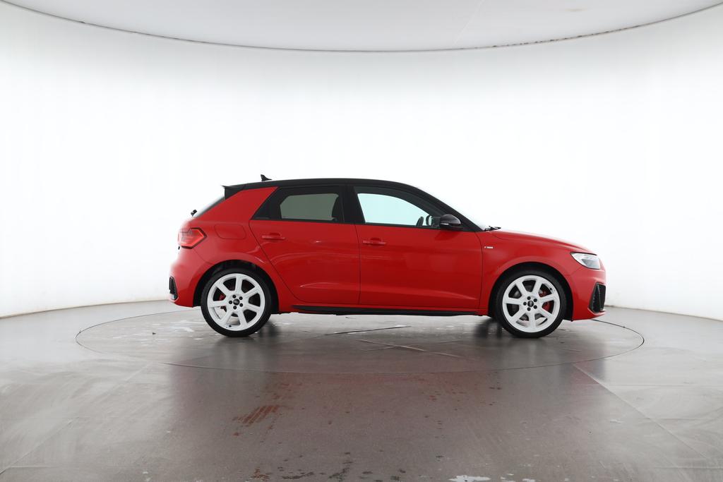 Audi A1 2021 г. Красный, пробег 48567 км