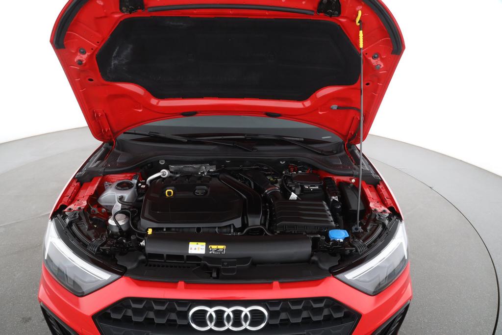 Audi A1 2021 г. Красный, пробег 48567 км