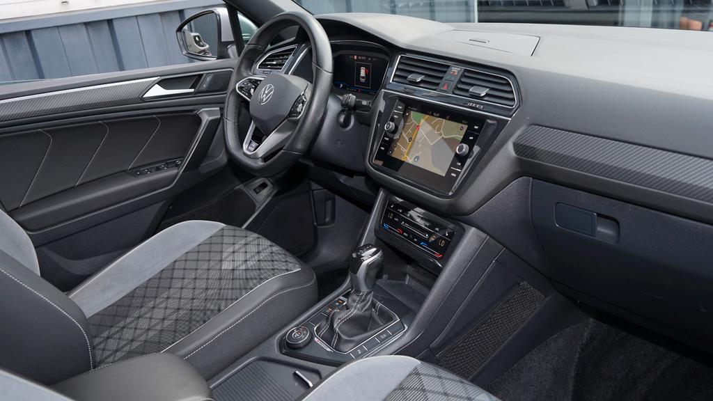 Volkswagen TIGUAN ALLSPACE 2023 г. Серый, пробег 59271 км