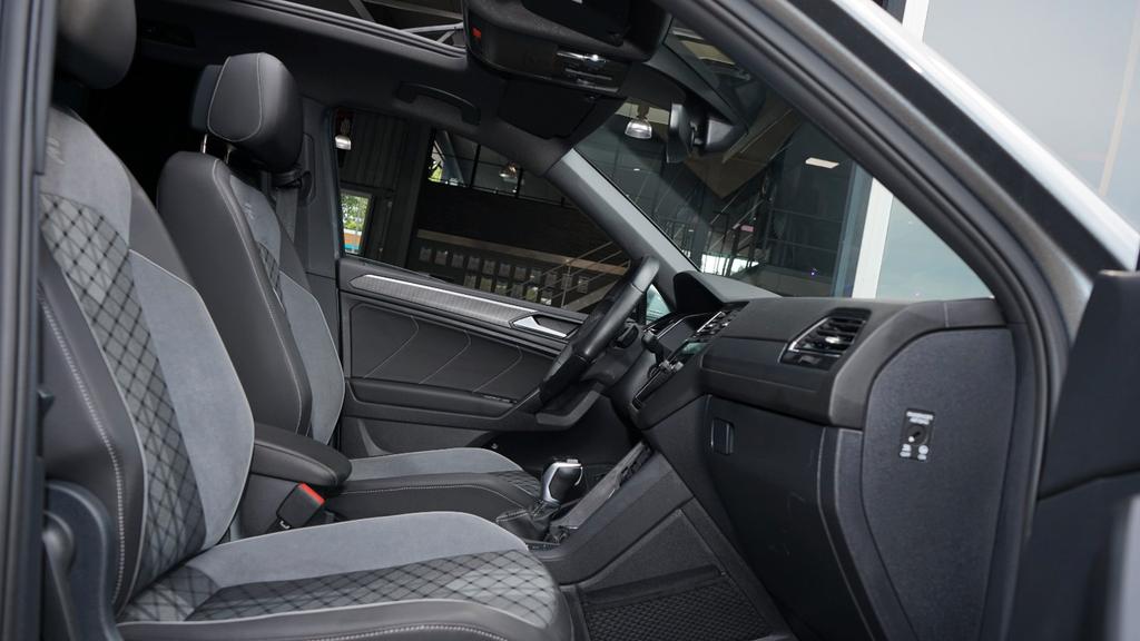Volkswagen TIGUAN ALLSPACE 2023 г. Серый, пробег 59271 км