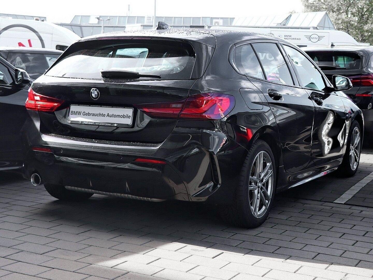 BMW 118 2024 г. Чёрный, пробег 27097 км