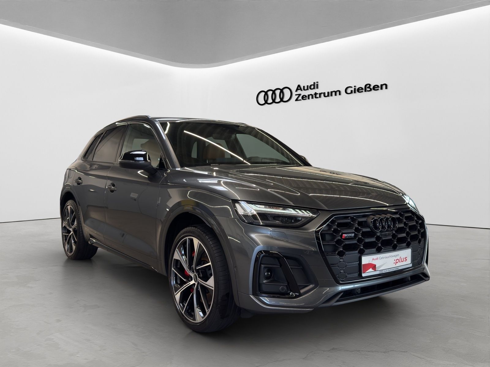 Audi SQ5 2024 г. Серый, пробег 53700 км